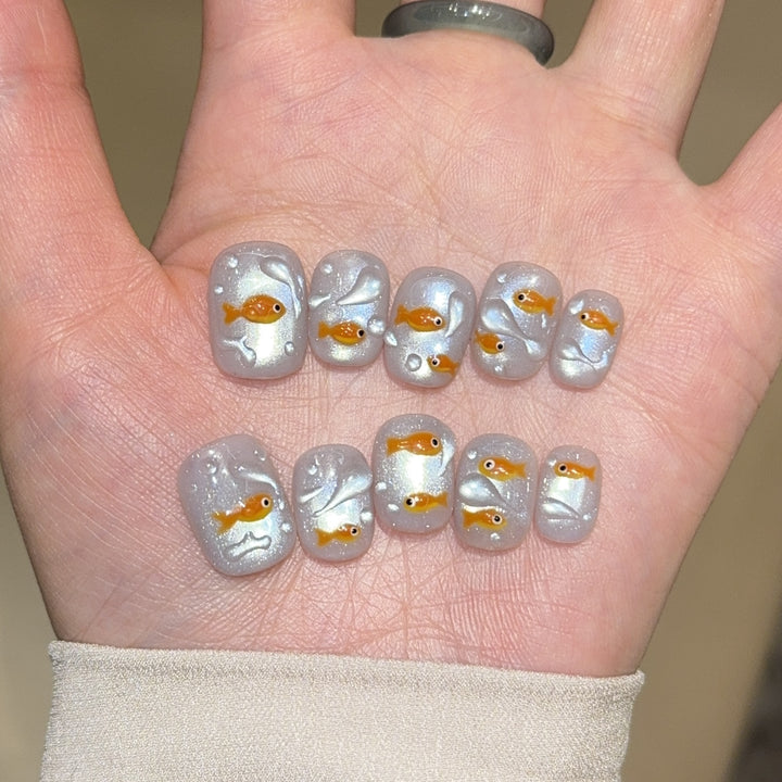 Artificial nails with goldfish design Stornfield