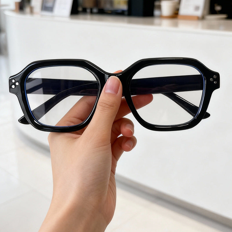 Elegant Oversized Square Frame Sunglasses Stornfield