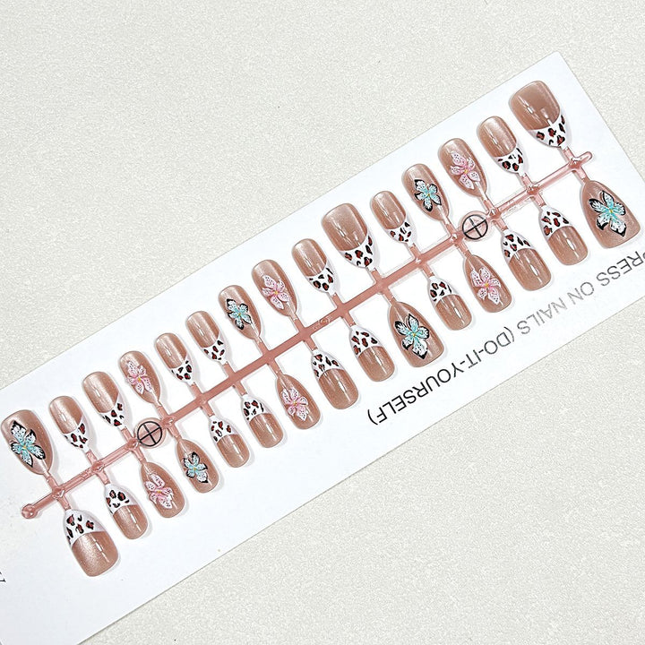 Press-On Nail Art Stornfield