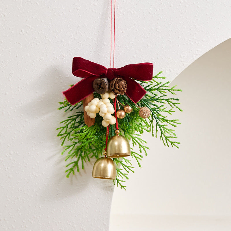 Decorative Christmas Wreath Stornfield