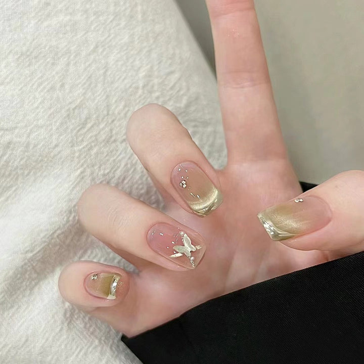 Elegant Artificial Nails Stornfield