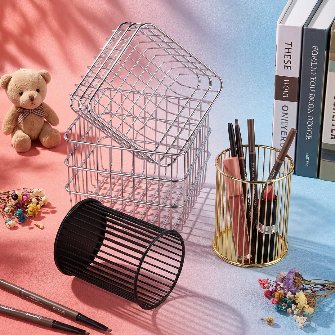 Elegant table organizer made of metal rods Stornfield