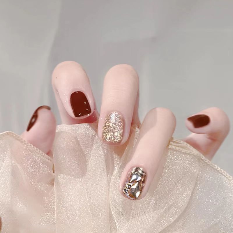 Artistic Sculpted Press-On Nails Stornfield