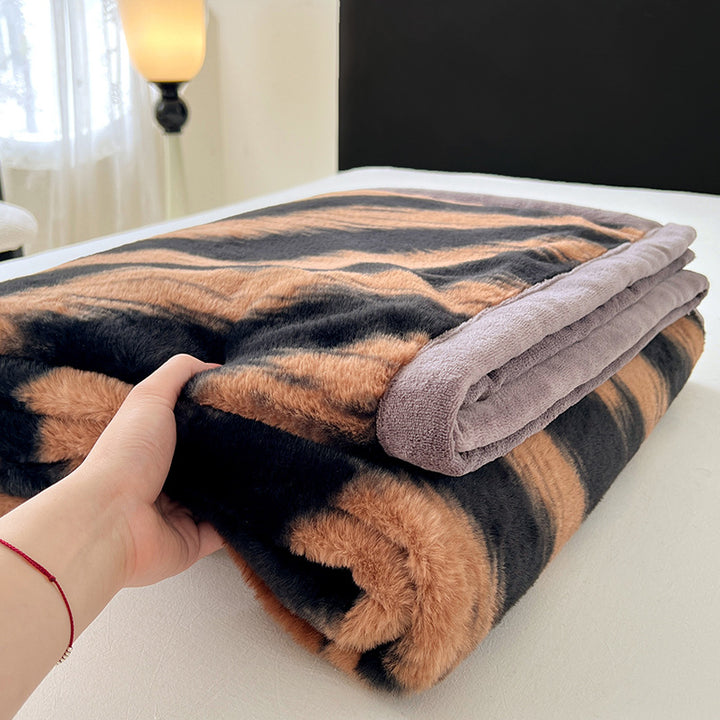 Cozy and Stylish Throw Blanket