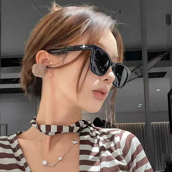 Women’s fashionable square sunglasses with UV protection filter and sturdy frame Stornfield