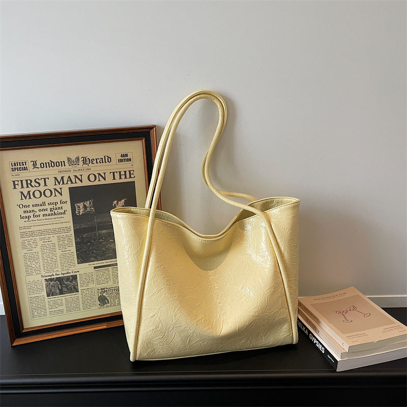 Versatile Soft-Finish Tote Stornfield