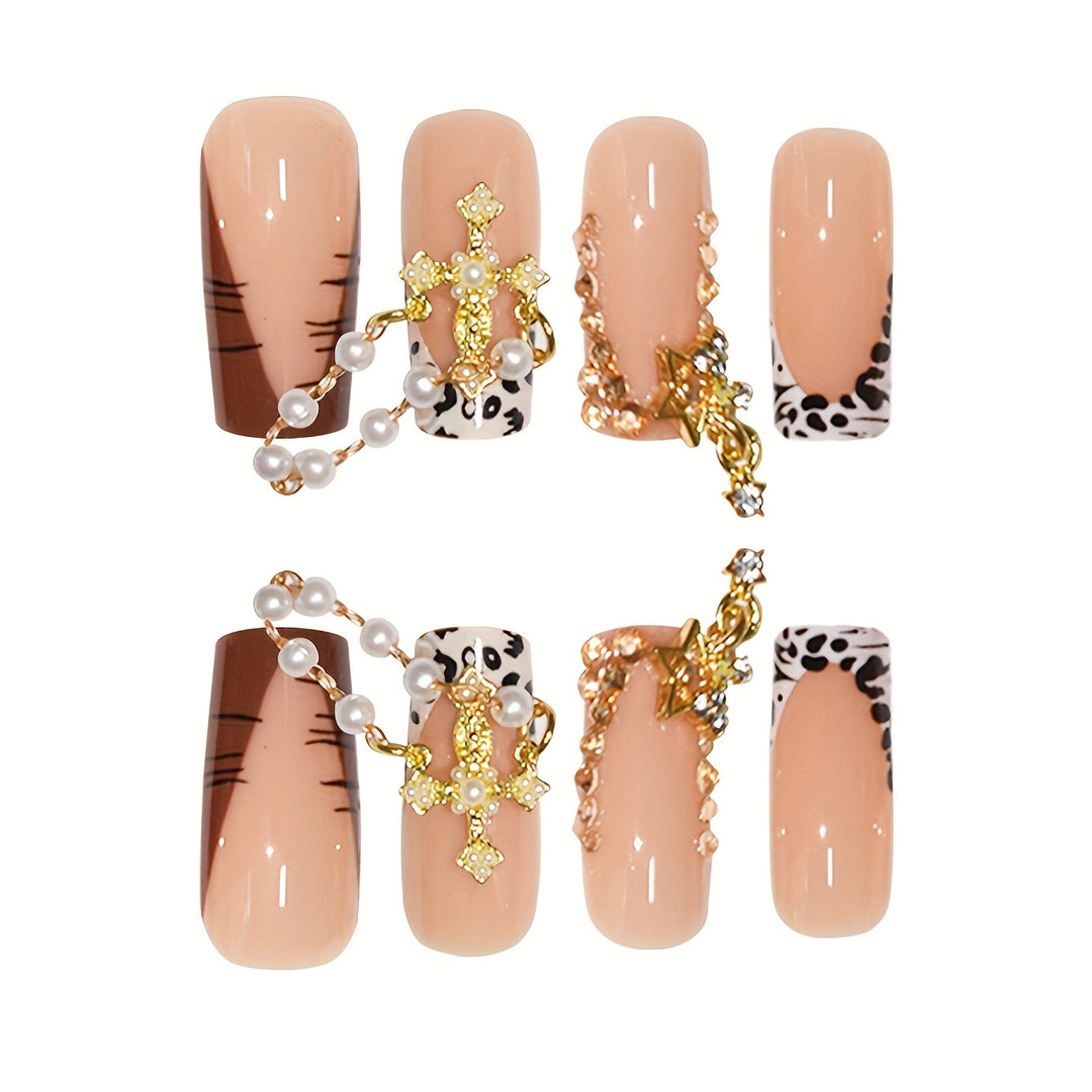 Decorative Highlighted Press-On Nails Stornfield