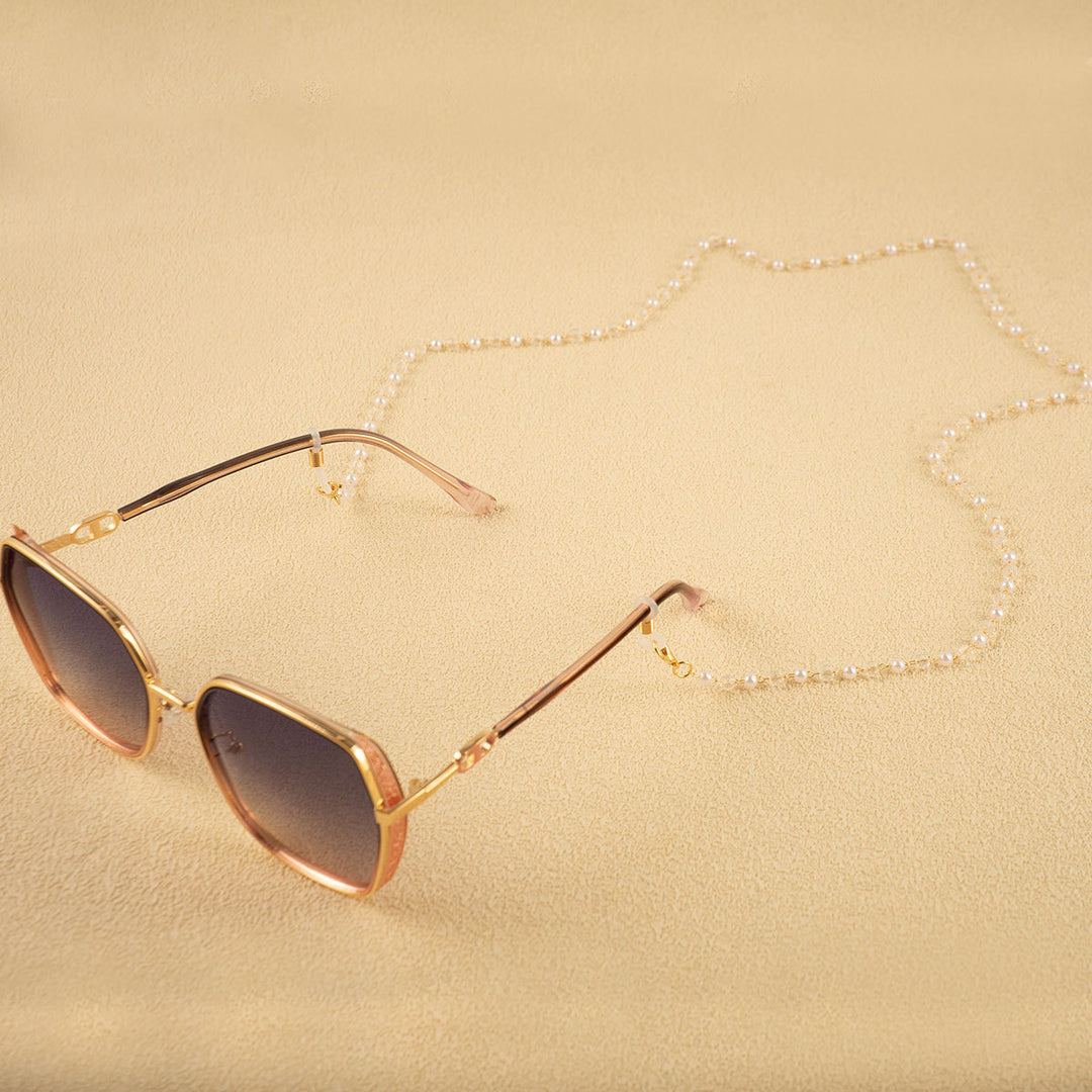 Elegant Pearl and Crystal Eyewear Chain Stornfield