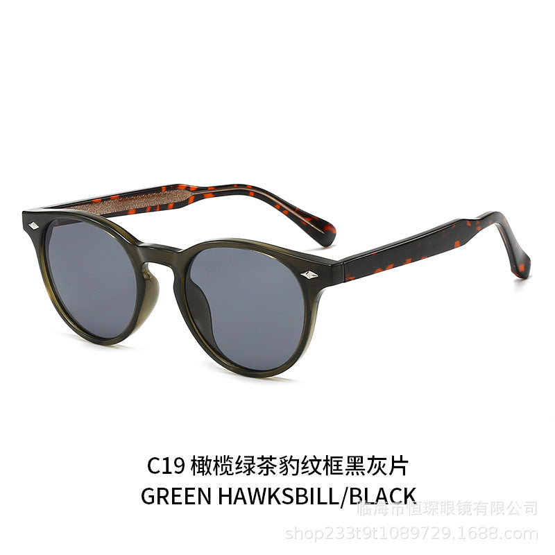 Women round sunglasses in stylish retro design Stornfield