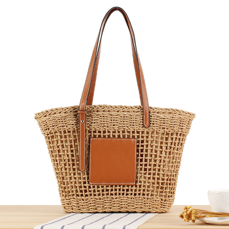Braided bast bag with leather application Stornfield