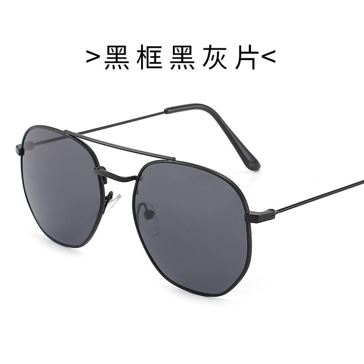 Ladies sunglasses with oval frame and protective gradient lens Stornfield