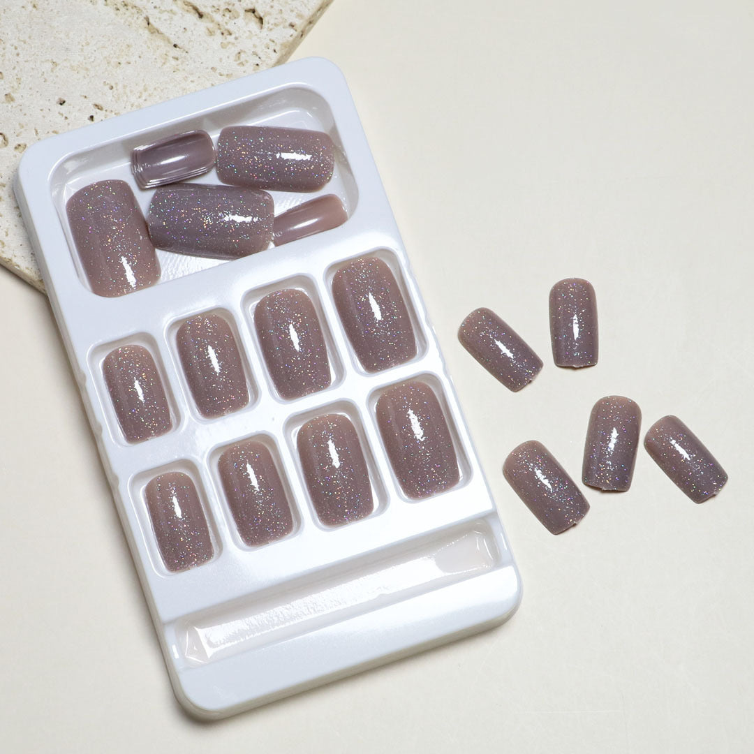 Sparkling Glam Press-On Nail Set Stornfield