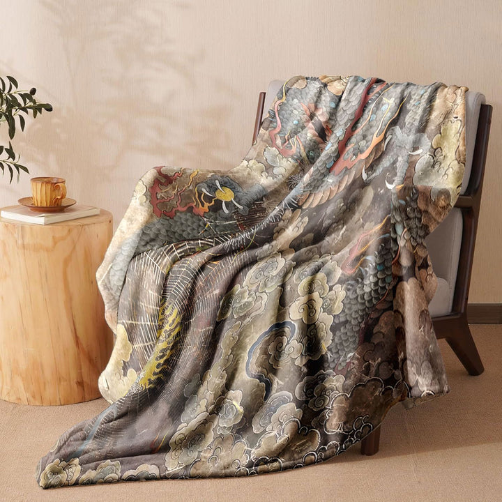 Artistic Dragon-Themed Throw Blanket