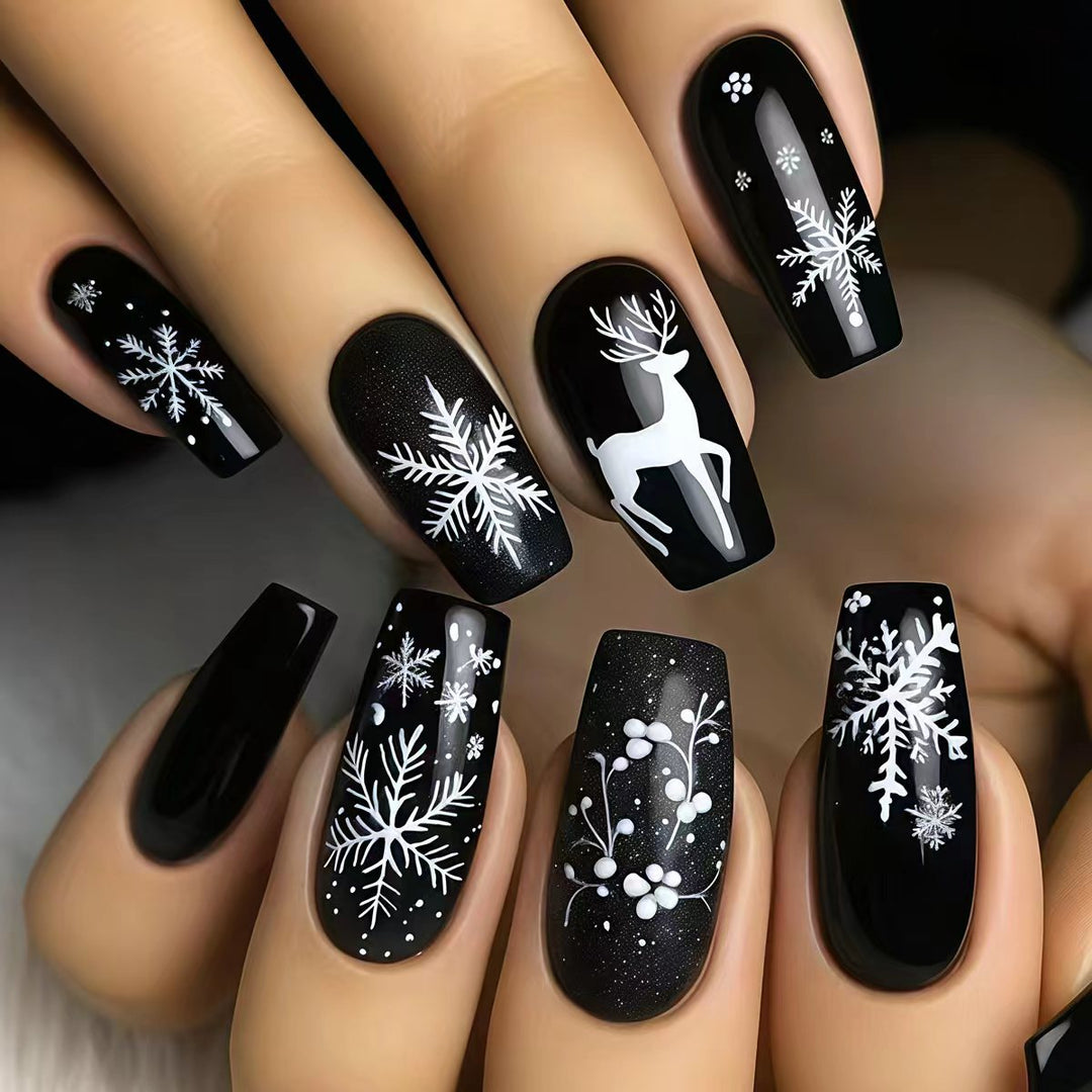Winter-Themed 3D Nail Art Stornfield