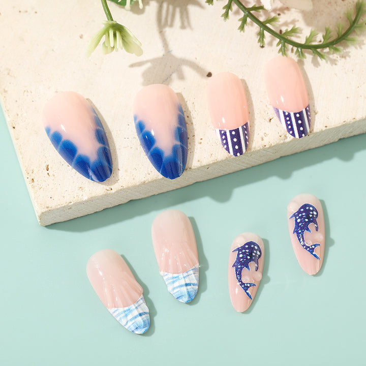Creative art nails in maritime style Stornfield
