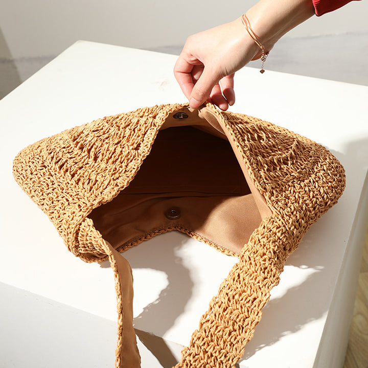 Crocheted Beach Bag in Artistic Spiral Design Stornfield