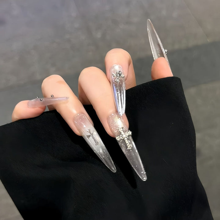 Glamorous artificial nails with sparkling accents Stornfield