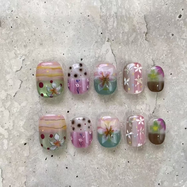 Artistic Press-On Nail Set with Geometric Designs Stornfield