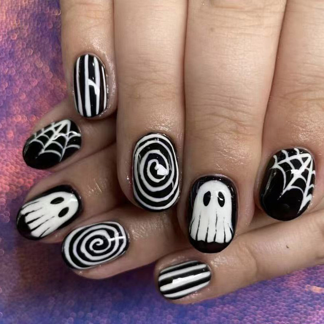 Themed Press-On Nail Set Featuring Halloween Motifs Stornfield