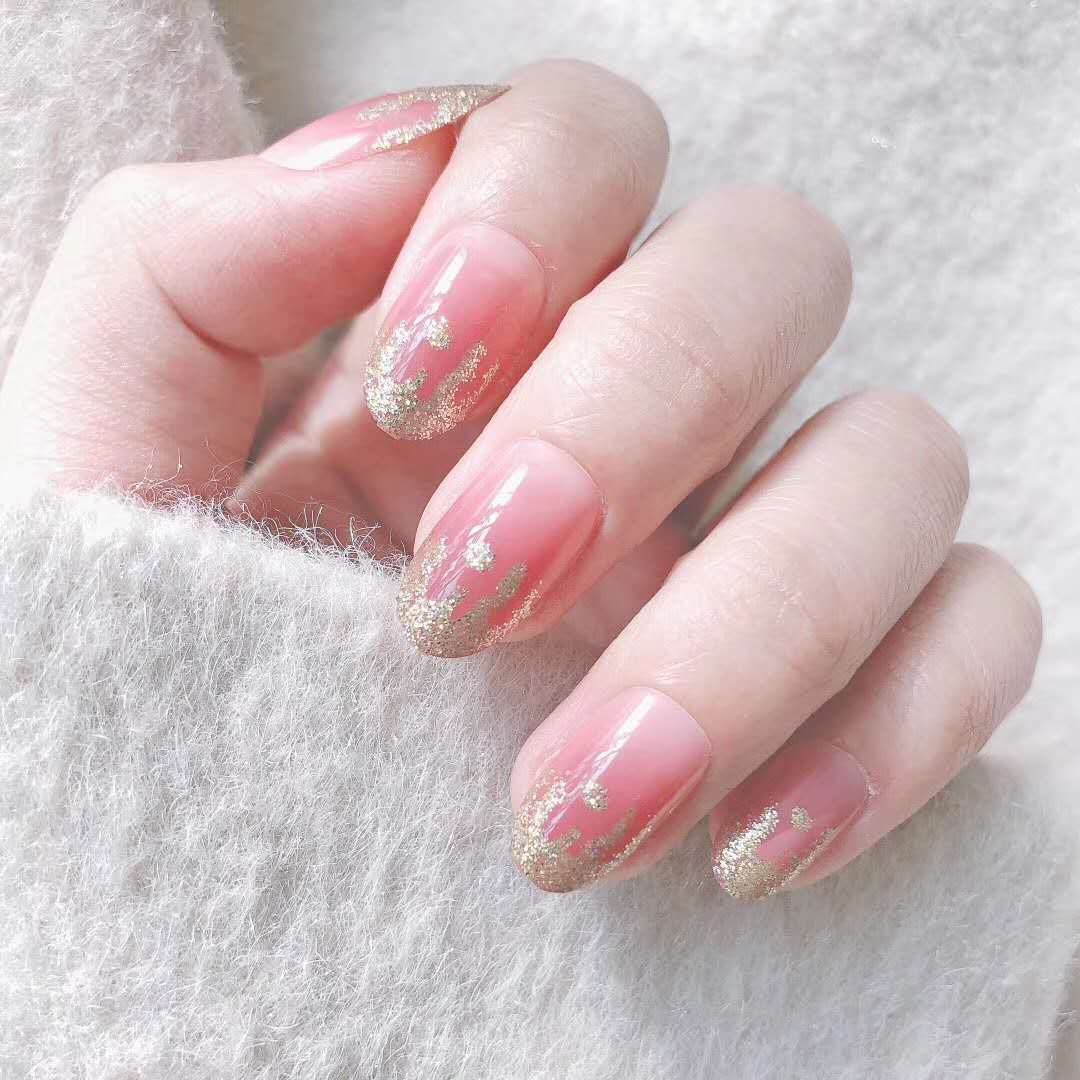 Festive Nail Art Press-Ons Stornfield