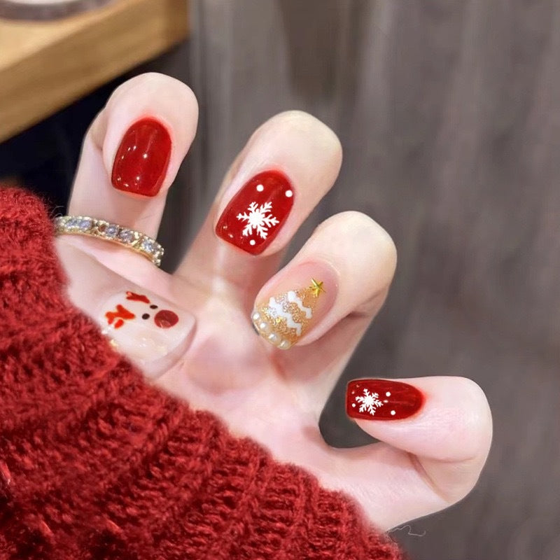 Fun Character-Themed Press-On Nail Art Stornfield