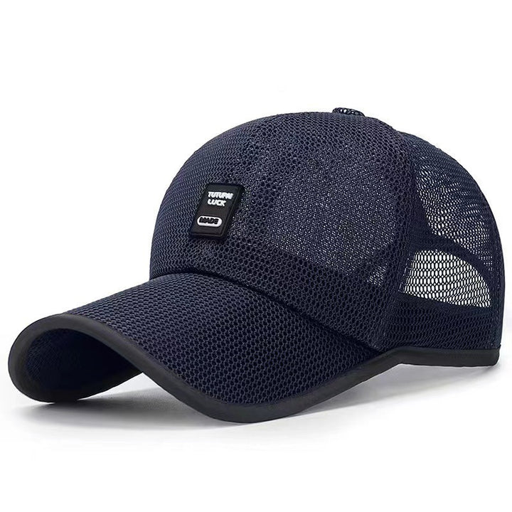 Sun protection cap with integrated solar fan Stornfield