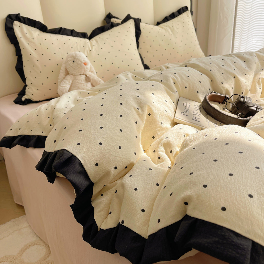 Polka Dot Ruffled Edge Duvet Cover and Pillowcase Set