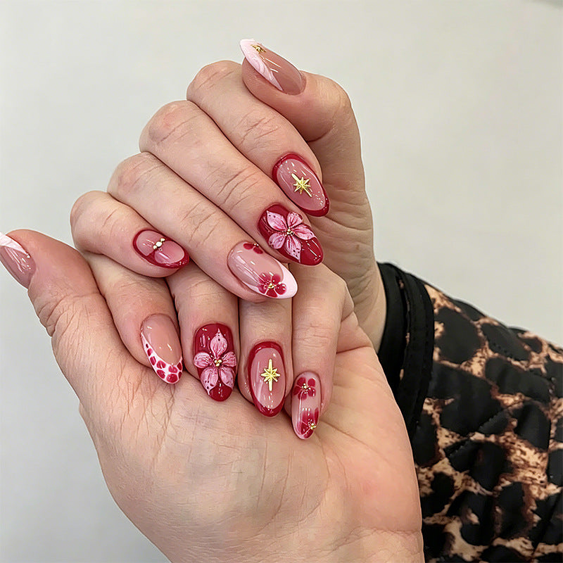 Artful nail set with floral accents Stornfield