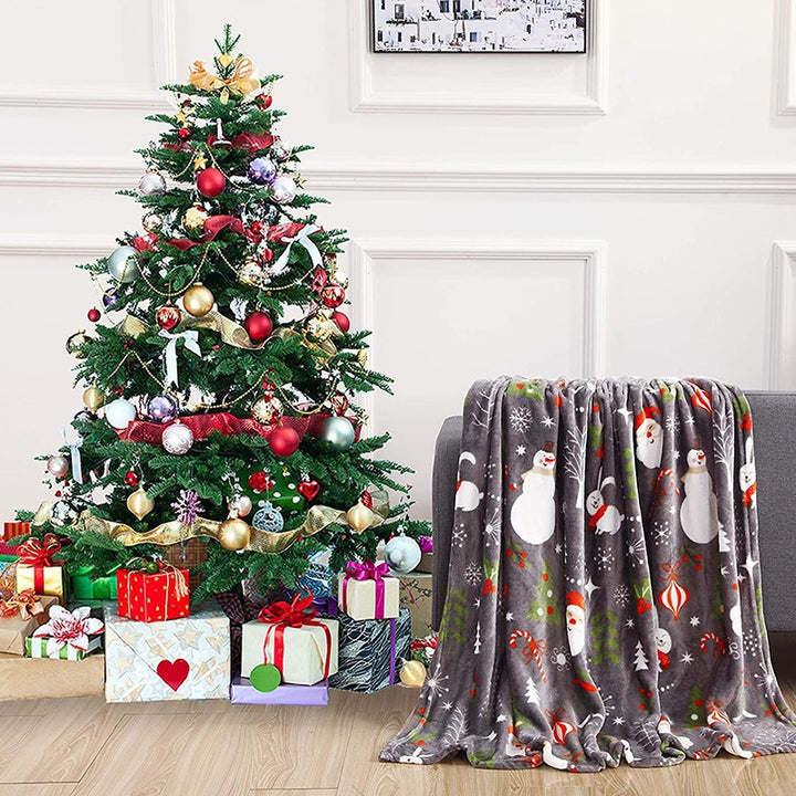 Festive Holiday-Themed Plush Throw Blanket