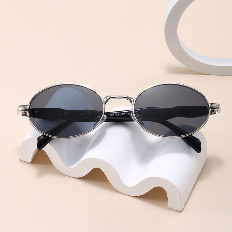 Fashionable Sunglasses In Elegant Oval Design Stornfield 1787127969