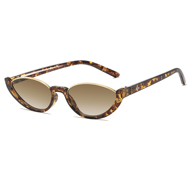 Retro-Inspired Clear Frame Cat Eye Sunglasses Stornfield