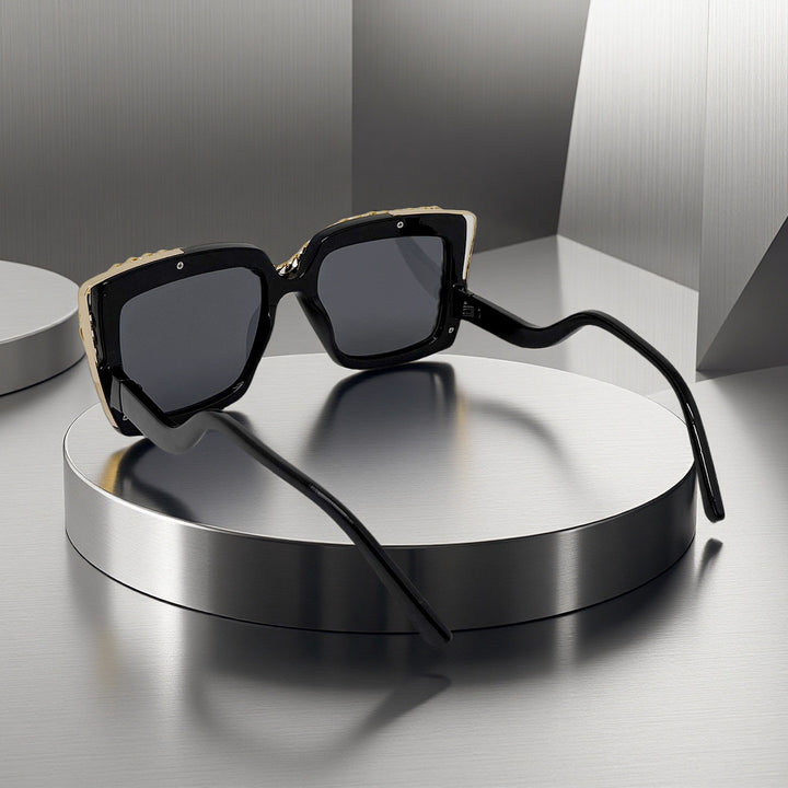 Women's fashionable oversized sunglasses with chain frame Stornfield