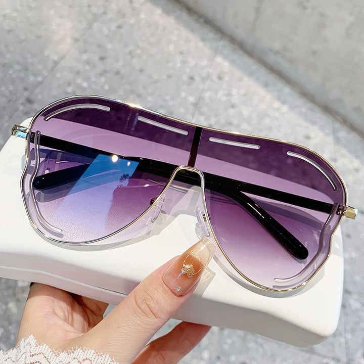 Women's sunglasses in modern shield design Stornfield