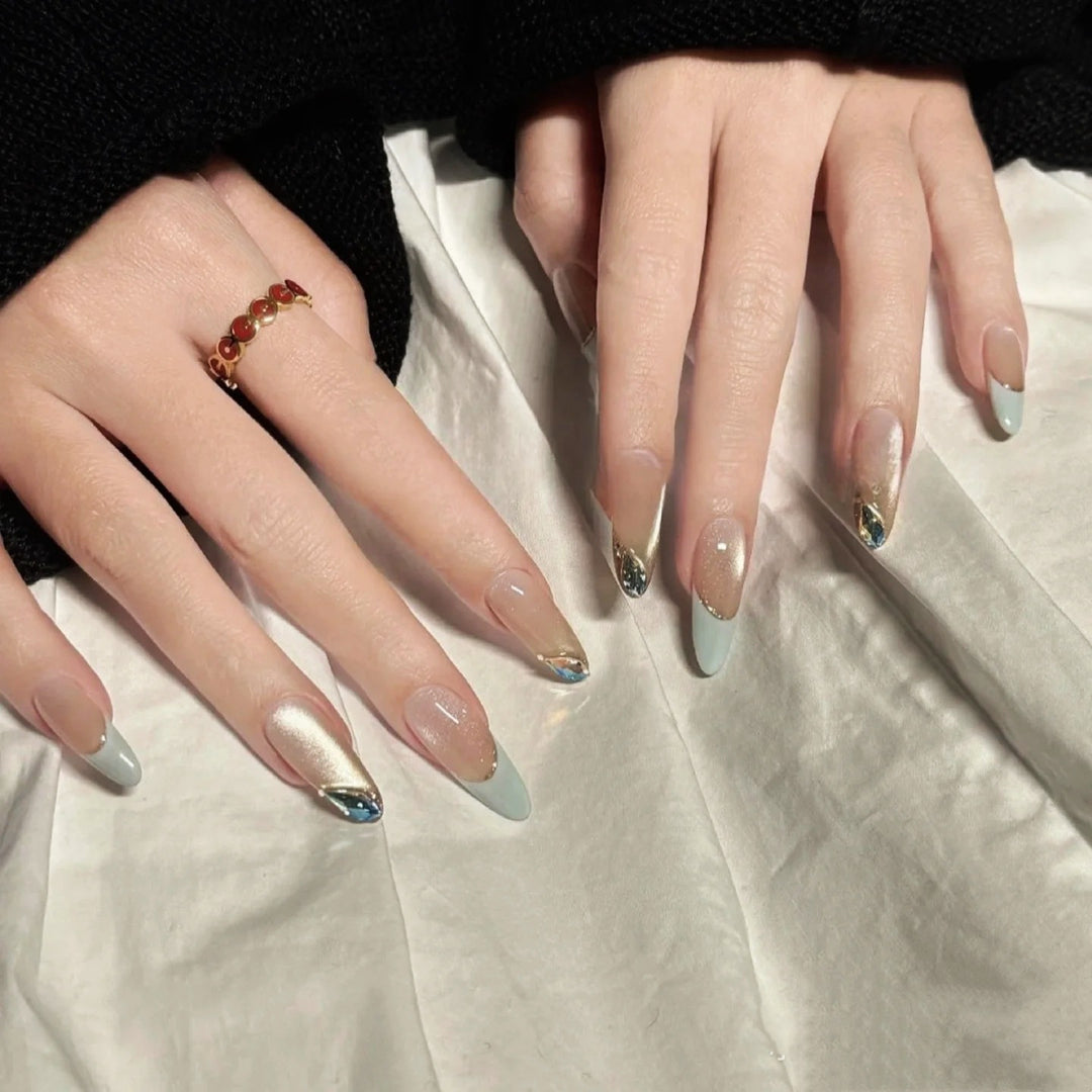 Decorative Fashion Nail Set Stornfield