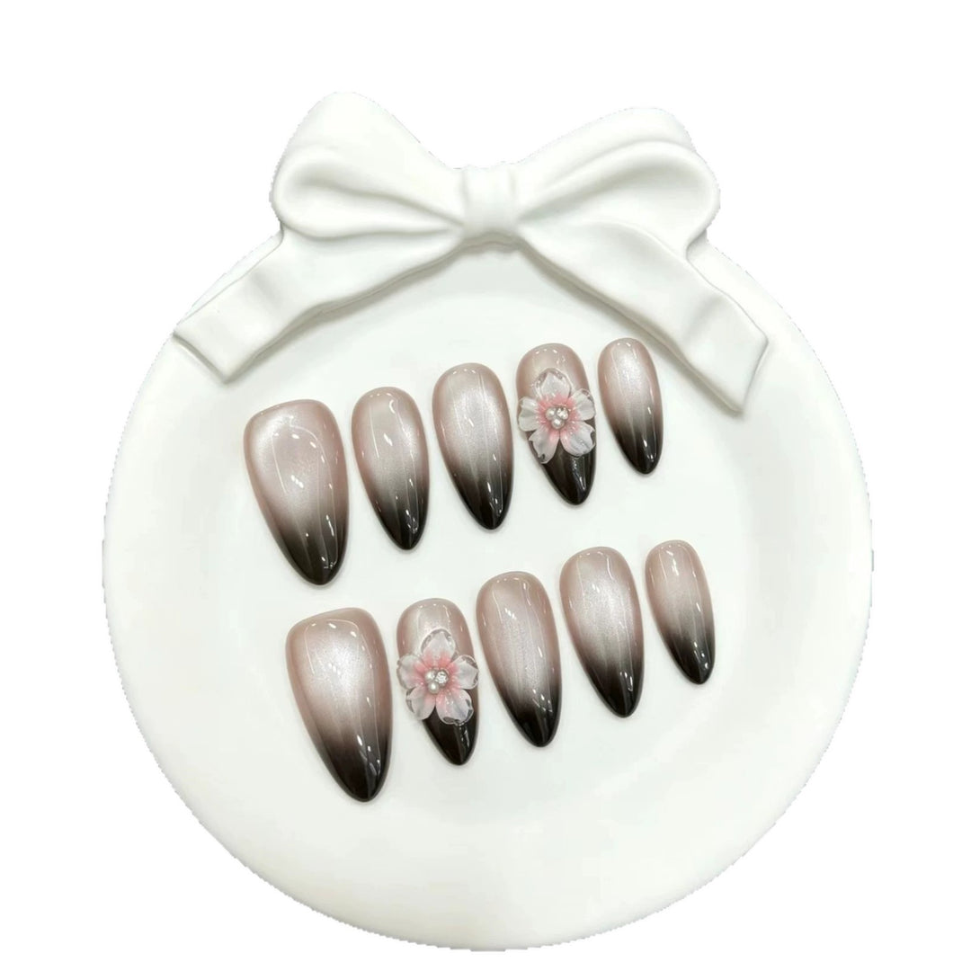 Press-On Nail Set with Floral and Ombre Design