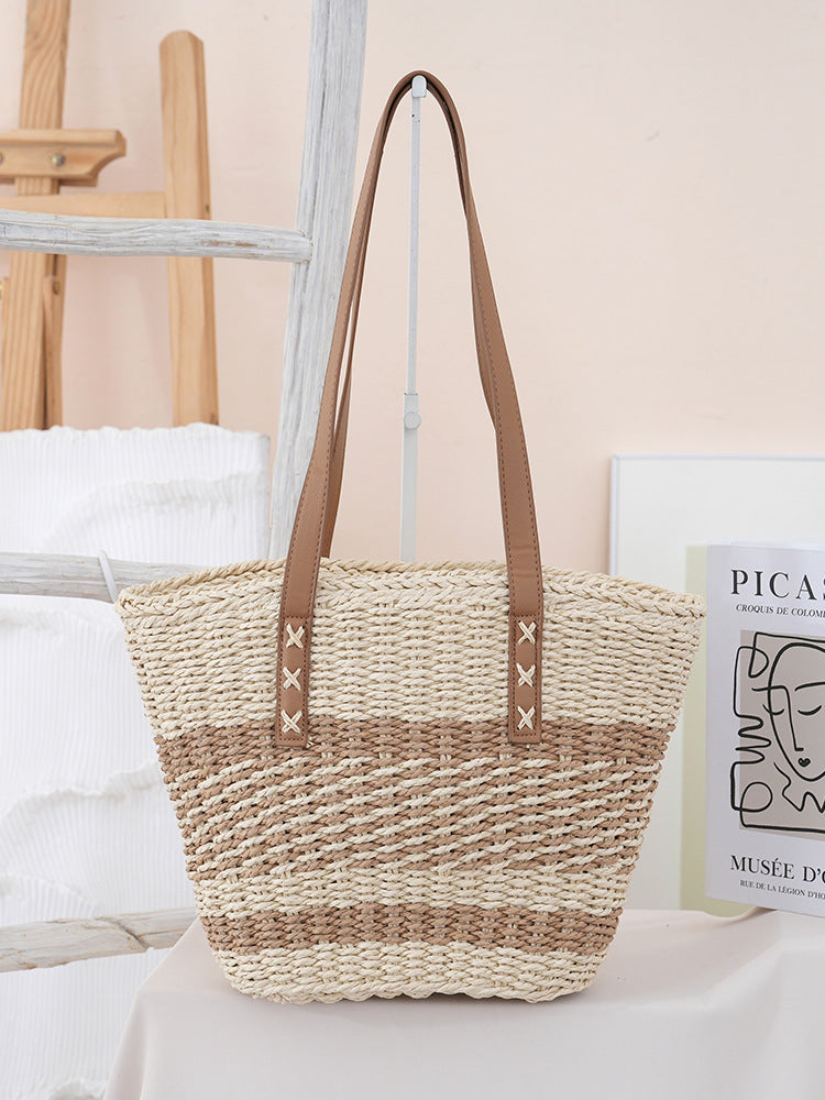 Handwoven beach bag with leather handles Stornfield