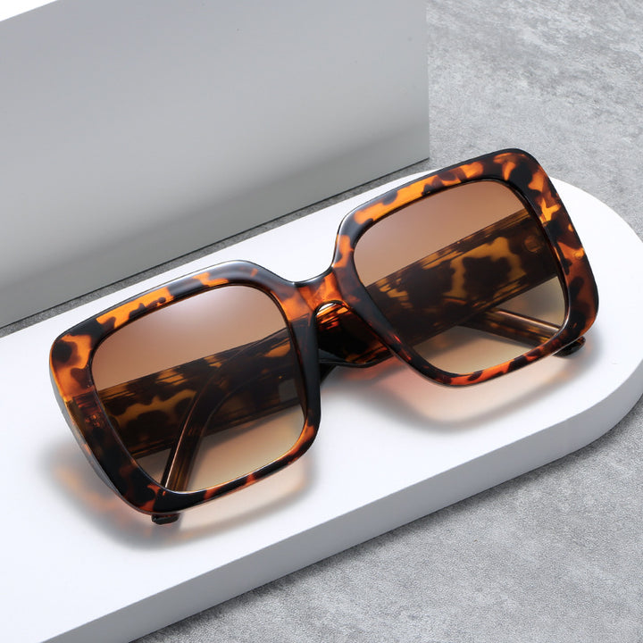 Ladies fashionable sunglasses Stornfield
