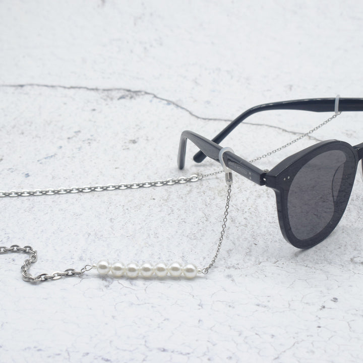 Elegant Pearl Bead Eyewear Holder Chain Stornfield