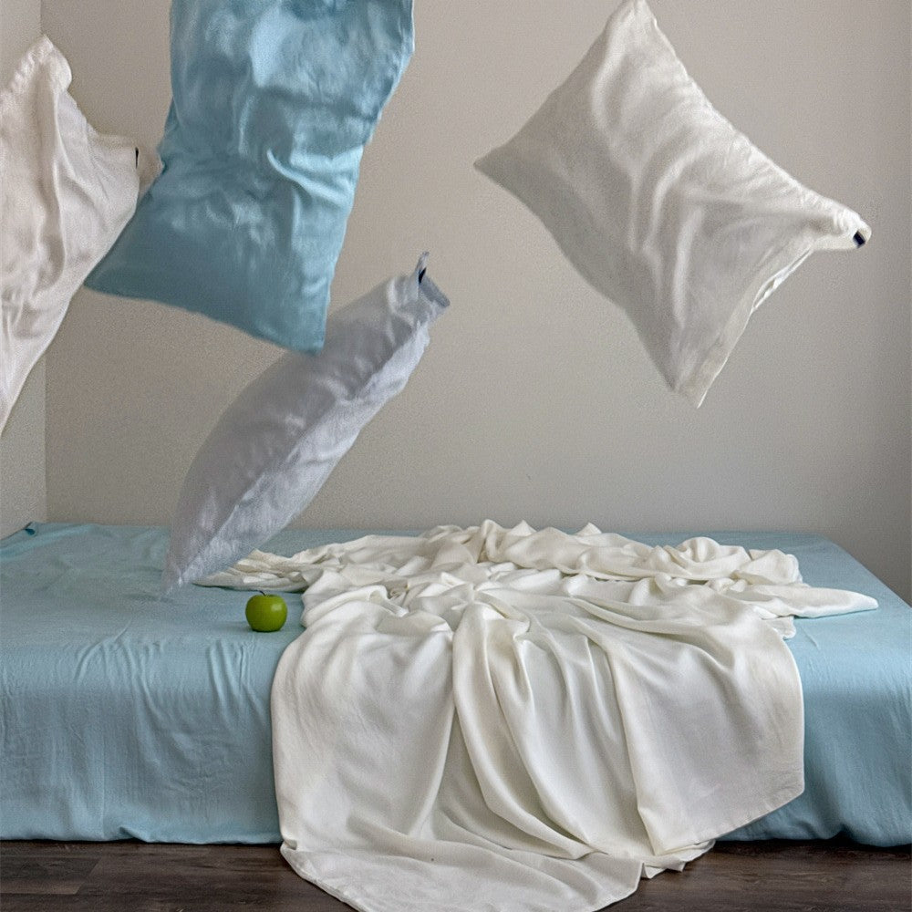 Bedding set made of linen-cotton blend with fitted sheet and pillowcases