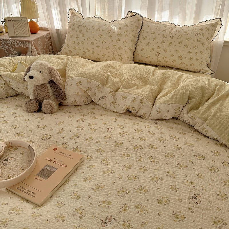 Vintage Floral Patchwork Bedding Set