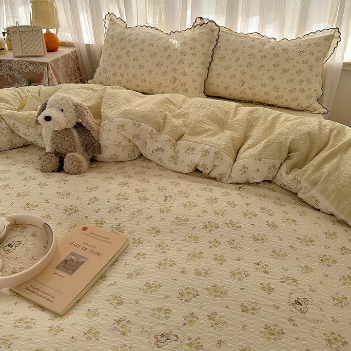 Vintage Floral Patchwork Bedding Set