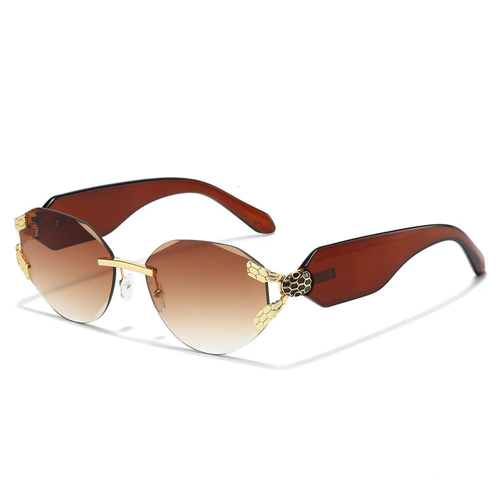 Elegant Cat-Eye Sunglasses with Unique Design Stornfield