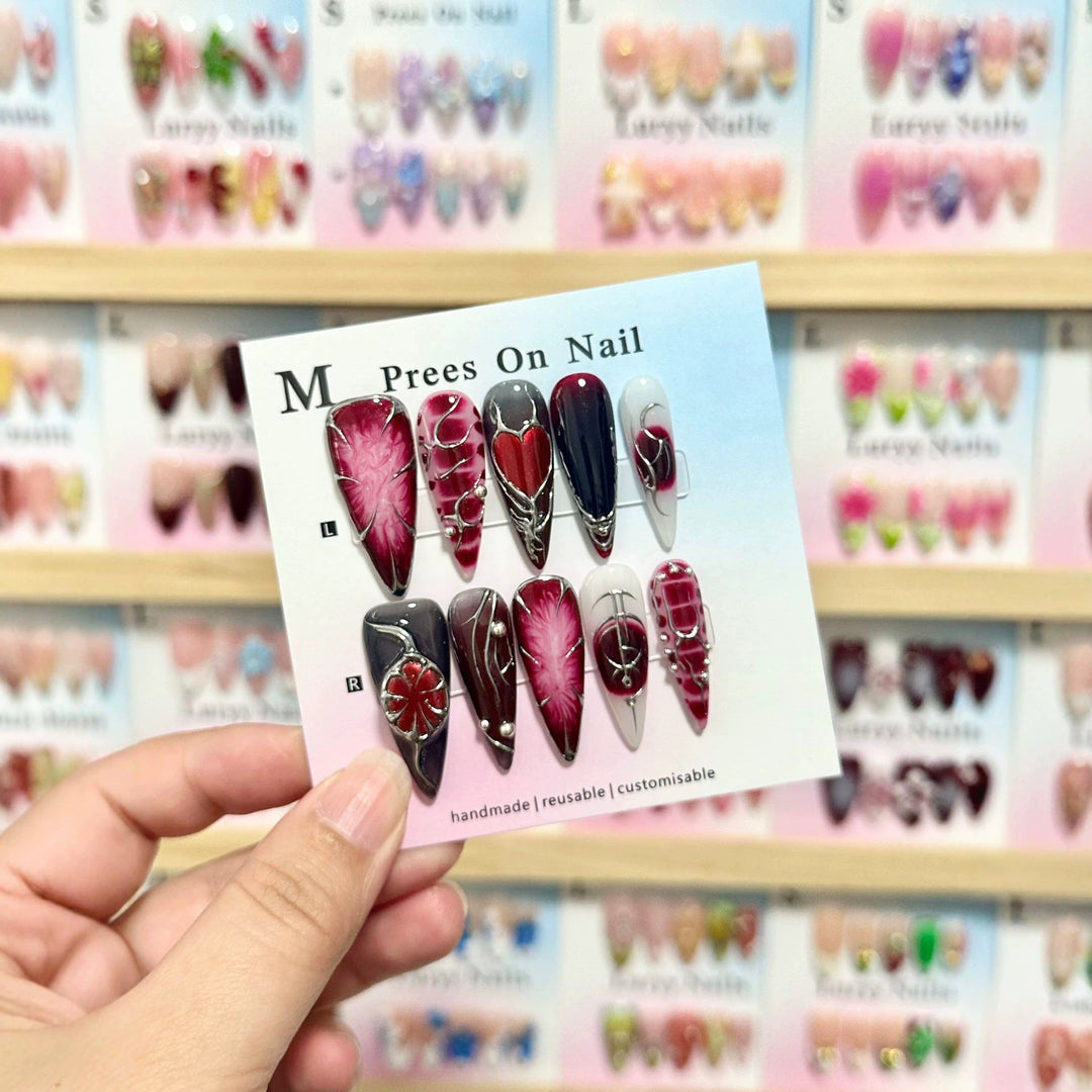 Customizable Decorative Press-On Nail Set