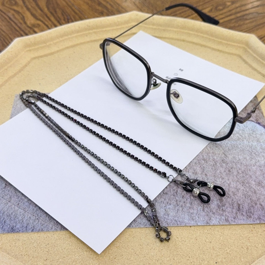 Stylish Eyewear Chain with Decorative Beads Stornfield