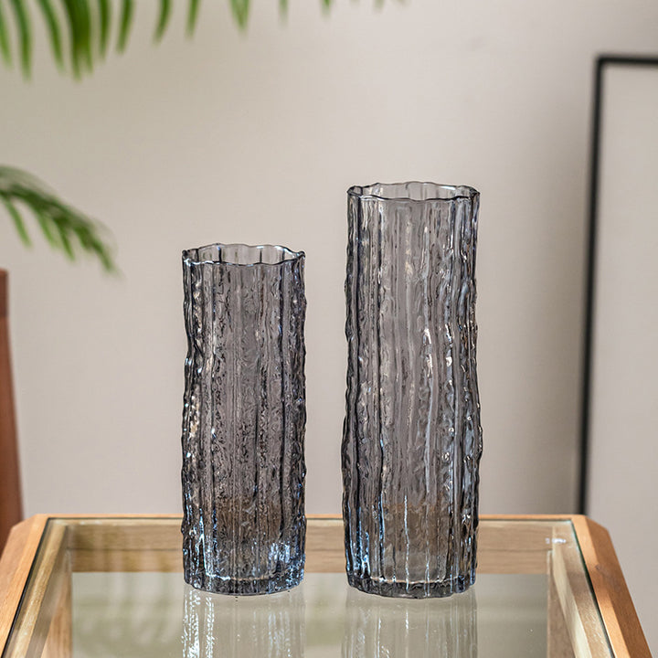 Artful Glass Vase in Modern Design Stornfield