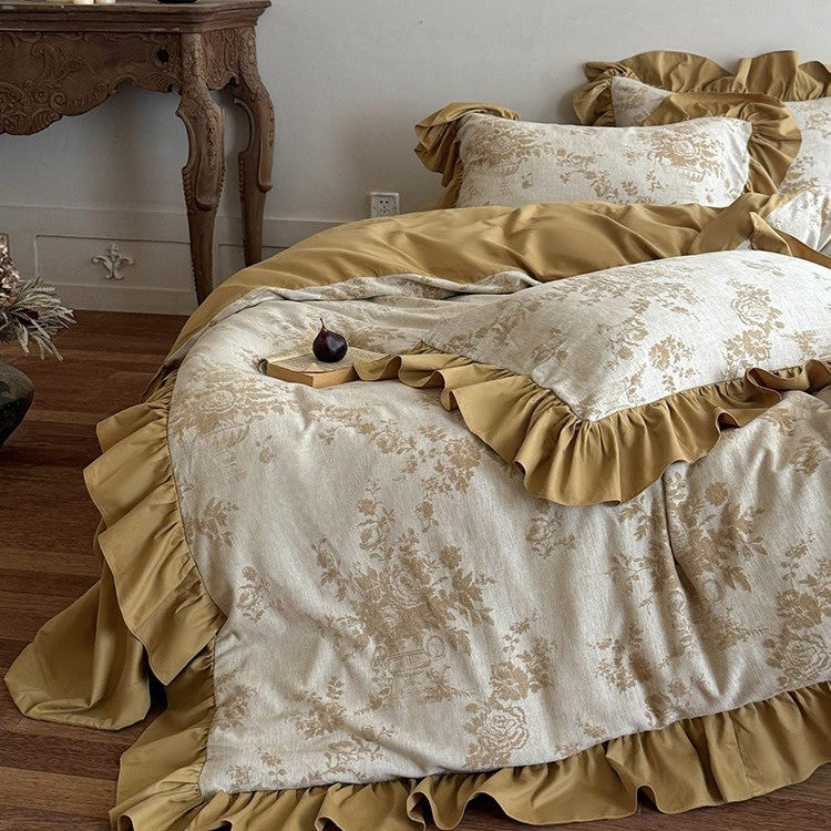 Romantic duvet cover set with jacquard flower pattern and ruffle edges