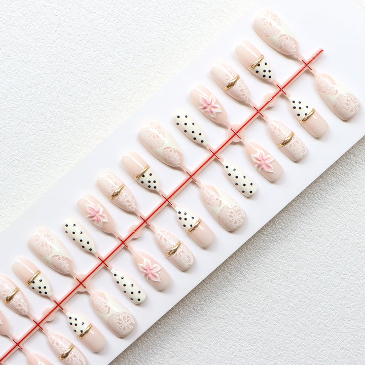 Elegant Lace Press-On Nail Set Stornfield