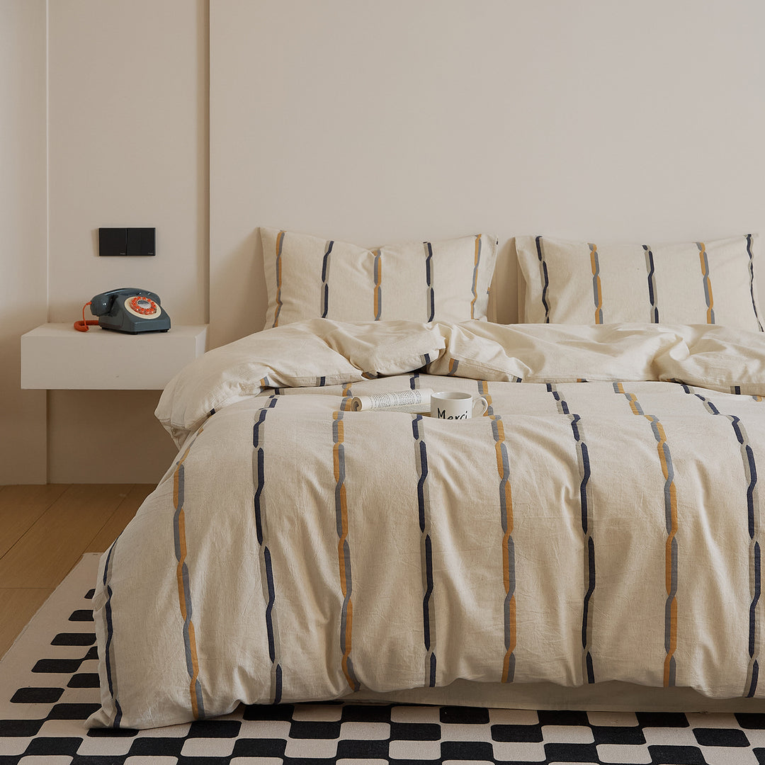 Cotton-linen duvet cover set with brush stroke stripes and airy muslin texture