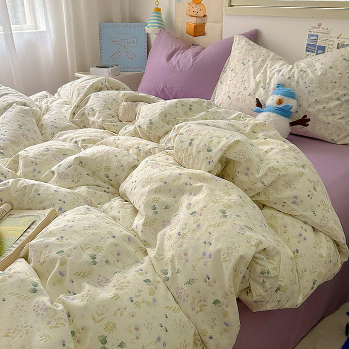 Floral Patterned Quilted Duvet Cover
