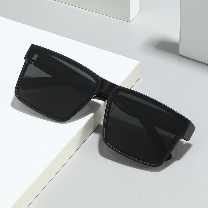 Stylish Retro-Inspired Square Frame Sunglasses Stornfield